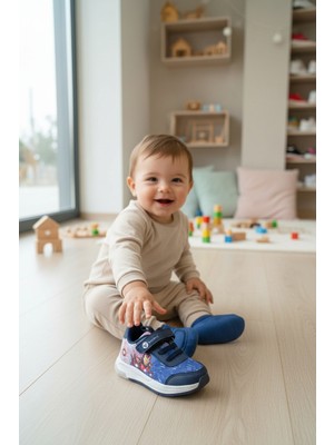 Enoch Kahraman Figürlü ve Grafik Panel Detaylı Ilk Adım Bebek Ayakkabı