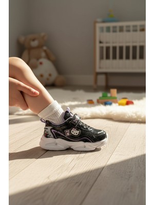 Enoch Hello Kitty Karakter Figürlü ve Kanat Detaylı Kız Çocuk Spor Ayakkabı