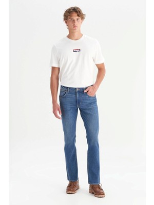 Wrangler W15Q00022317 Koyu Mavi Pamuklu Greensboro Straight Fit Esnek Jean Kot Denim Pantolon
