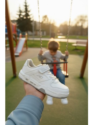 Enoch Çocuk Spor Ayakkabı Cırtlı ve Bağcıklı Düz Taban Spor Ayakkabı