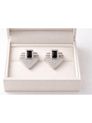 Serenay Küpe Model 9 – Siyah Taşlı Geometrik Zirkon Detaylı Gümüş Renk Çelik Küpe, Kararma Yapmaz