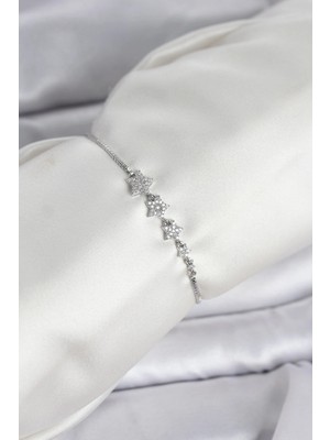 Butik Gümüş Renk Zirkon Taşlı Yıldız Model Asansörlü Kadın Bileklik