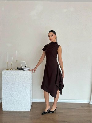Asimetrik Yaka Midi Boy Elbise – Yeni Sezon – Modern Kesim Şık Kadın Elbise