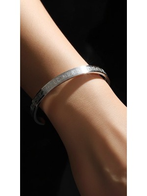 TrendyX Ayetel Kürsi Yazılı Paslanmaz Çelik Bileklik – Ayarlanabilir, Unisex, Şık ve Anlamlı Tasarım