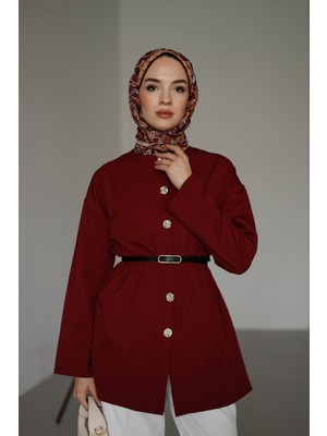 Moonsc Kadın Önü Düğme Detaylı ve Kemerli Tesettür Ceket