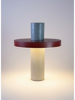 Axis Kırmızı Modern Beton Masa Lambası - Halka Tasarım