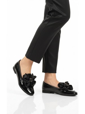 Ayakmod Siyah Hafif Fiyonk Kurdeleli Kadın Babet Ayakkabı 572485 Z