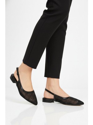 Ayakmod Siyah Taş Işlemeli Dar Kalıp Hafif Kadın Babet 312550 Z