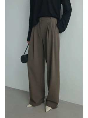 Suud Collection Kahverengi Lina Pileli Pantolon