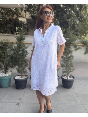 Üç Düğme Yakalı Brode Elbise Beyaz