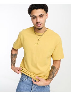 Nike Sportswear Premium Essentials T-Shirt Erkek Regular Fit Tişört