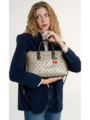 Pierre Cardin Altın Monogram Fermuar Kapamalı Ayarlanabilir Çıkarılabilir Askılı Kadın Omuz Çantası 05PC25K10352