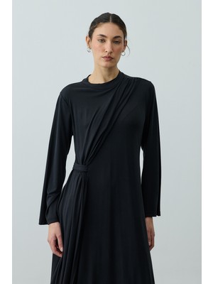 Fahhar Parça Detaylı Modal Elbise Siyah