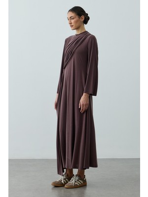 Fahhar Parça Detaylı Modal Elbise Kahverengi