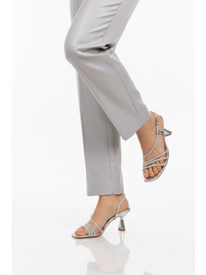 Ayakmod Gümüş Taş Işlemeli Kadın Abiye Ayakkabı 655481 Z