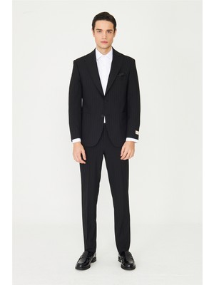 White Stone Siyah Ince Çizgili Klasik Siluetli Şehir Stili Takım Elbise