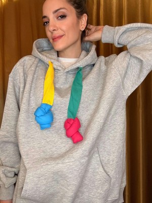 Renkli Kordon Detaylı Gri Sweatshirt