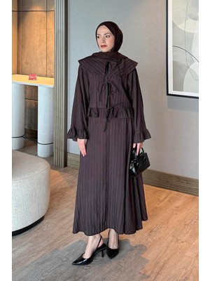 Lamelif Geniş Yakalı Etekli Takım Kahverengi