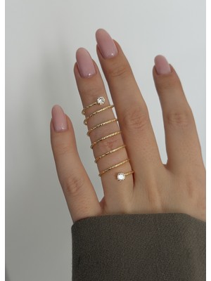 KİLİGİSTANBUL Taşlı Spiral Tel Yüzük (Bedeni Esnetilebilir)