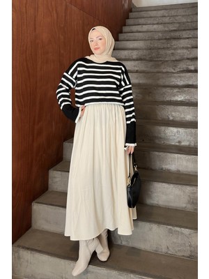 Lamelif Beyaz Çizgili Triko Kazak Siyah