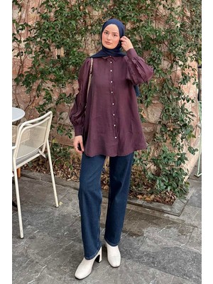 Lamelif Geniş Yakalı Biyeli Gömlek Mürdüm