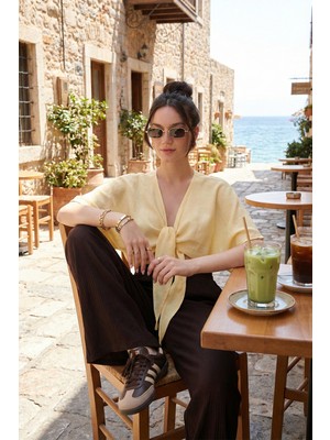 Lela Pamuklu Comfort Fit Bağlamalı Yarasa Kol Bolero Bayan Bolero 5866354