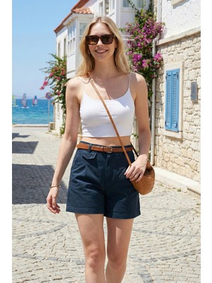Lela Kemer Detaylı Relaxed Fit Yüksek Bel Pamuklu Şort Bayan Şort 668YP5448
