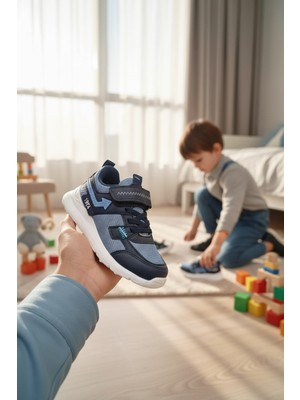 Enoch Hava Kanallı File Dokulu ve Cırtlı Çocuk Spor Ayakkabı