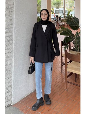 Lamelif Yan Bağlama Detaylı Ceket Siyah