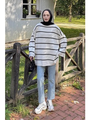 Lamelif Çizgili Uzun Kazak Bej