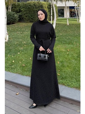 Lamelif Taş Detaylı Tesettür Elbise Siyah