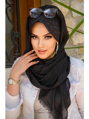 Aişe Tesettür Siyah Çiçek Ön Desenli Şapka Şal