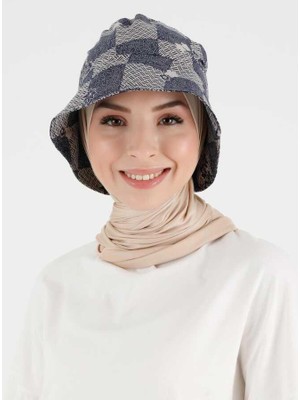 Aişe Tesettür Bej Lacivert Desenli Bucket Şapka