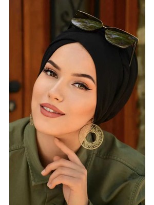 Aişe Tesettür Siyah Çapraz Bantlı Dolgulu Bone