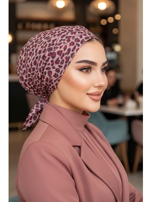 Aişe Tesettür Bordo Leopar Desen Çapraz Bone
