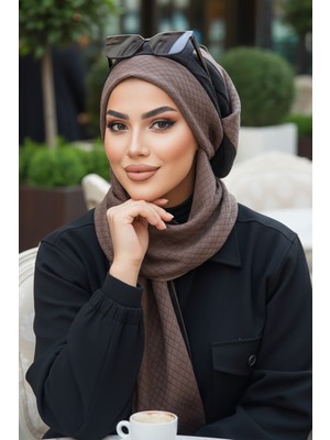 Aişe Tesettür Vizon Siyah Kapitone Tesettür Bere