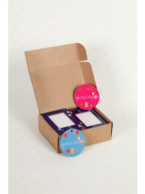 Ahşap Mağazası 26 Adet 1-5 Yaş Arası Vesikalık Bebek Doğum Günü Hatırası Magnetli Fotoğraflık