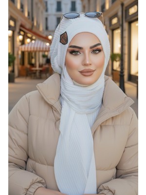 Aişe Tesettür Kırık Beyaz Fitilli Armalı Tesettür Bere