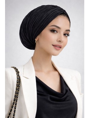 Aişe Tesettür Siyah Piliseli Büzgülü Salaş Bone
