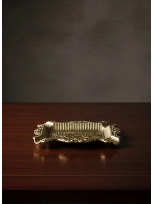 Stilars Aslan Figürlü Pirinç Küllük