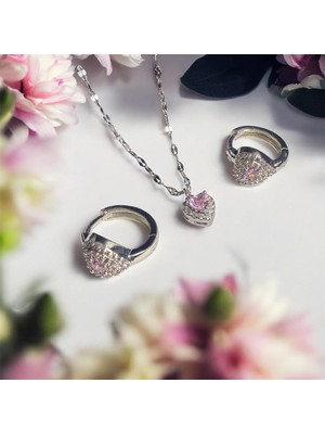 Zeravie Butik Kadın Gümüş Renk Kararmaz Çelik Takı Seti - Pembe Kalp Taşlı Kolye ve Küpe Seti