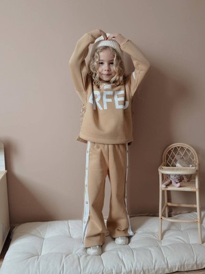 Butumikids Kız Çocuk Yazı Baskı Detaylı 3 Iplik Şardonlu Alt Üst Takım