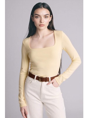 DeFacto Slim Fit Kare Yaka Basic Düz Modal Uzun Kollu Tişört G8527AX26SP