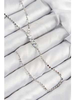 K-Yonlineticaret Pirinç Zirkon Taşlı Ezme Zincirli Model Gümüş Renk Y Kolye