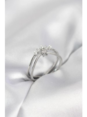 K-Yonlineticaret Gümüş Renk Incili Yıldız Model Zirkon Taşlı Kadın Yüzük