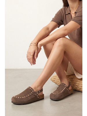 Marjin Kadın Hakiki Deri Eva Taban Önü Kapalı Zımbalı Günlük Sandalet Bolve Kahve Süet