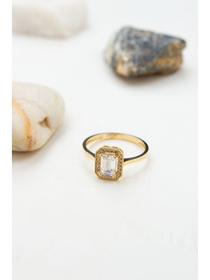 Latif Kuyumcu 14 Ayar Altın Baget Taşlı Yüzük LKYZK1552