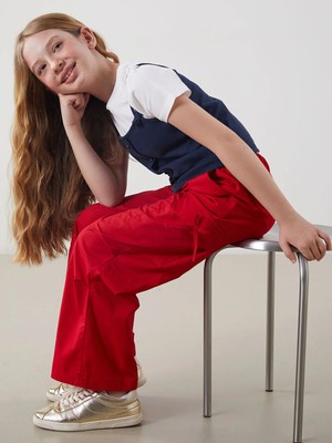 Lc Waikiki Yeni Sezon Beli Lastikli Fiyonk Detaylı Kız Çocuk Paraşüt Pantolon