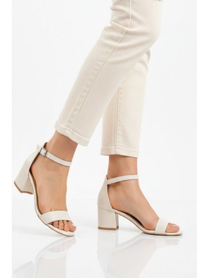 Ayakmod Beyaz Bantlı Hafif Kadın Topuklu Abiye 325144 Z
