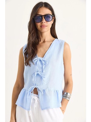 Tena Kadın Mavi Önü Bağlamalı Kolsuz Eteği Fırfırlı Muslin Bluz